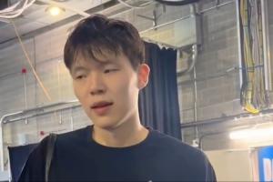 杨瀚森自评季前赛：跑动跟得上犯规控制进步 距合格轮换还需全面提升