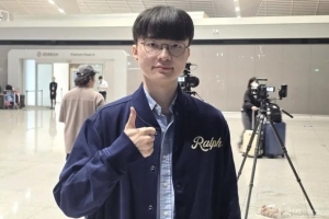 Faker:虽然影响力变小,但无论过去还是现在中单都很重要