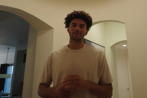 布泽尔:很多人觉得我爸打过NBA 所以我进NBA很容易 这完全是误解