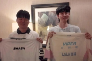 Smash：从以前开始就很喜欢Viper，世界赛交换队服很开心