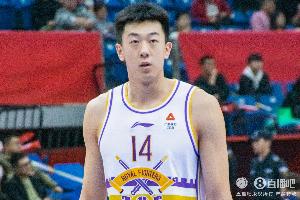 王少杰：时刻准备着 只要球队需要我 就会上场做好自己该做的事情