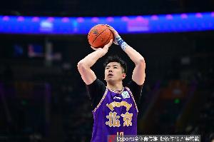 媒体人：邹雨宸&沈梓捷&王少杰都打大段时间 北控内线实力挺可观
