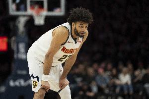 没你早撑不住了！贾马尔·穆雷25中12&8记三分球爆砍42分6助攻
