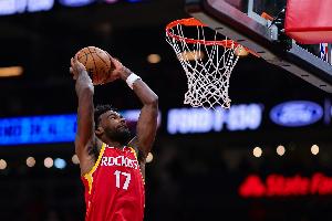 NBA官方：经联盟办公室复核 昨天打老鹰伊森领到的技术犯规被撤销