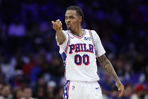 菲隆收获NBA生涯首分:进球瞬间感觉很棒 我会时刻做好准备