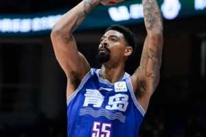 纯纯尽力局！米奇16中9&三分7中5空砍30+10 上半场砍20分