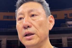 李楠：五连胜不该成为包袱 球队磨合渐入佳境