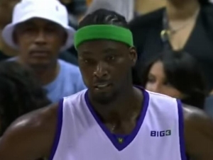 夸梅·布朗：NBA应该强制球员休赛期训练 拿2亿不能光顾着玩