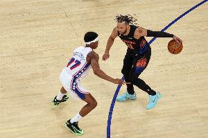 埃奇库姆：尼克斯可能是我进NBA后交手最多的球队 布伦森非常难防