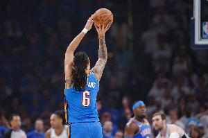 杰林威：保持积极心态 能在NBA赛场交手本就是难得的经历