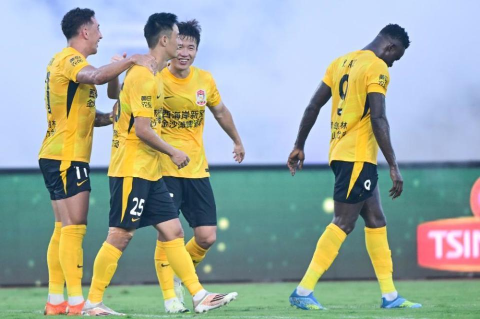 FC法兰克福VS哈尔伯施塔特直播_FC法兰克福VS哈尔伯施塔特高清免费直播_德戊免费高清在线观看