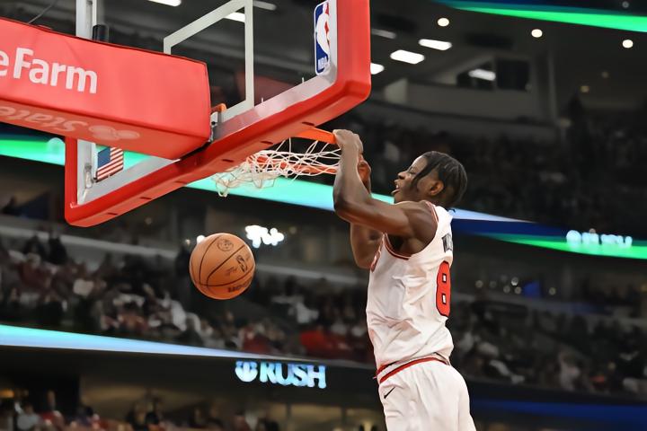 凯尔特人VS公牛直播_凯尔特人VS公牛免费高清直播_NBA无插件在线观看