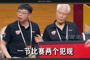 网红小菜鸡vs小肌肉哥！他们俩1v1单挑谁能赢？
