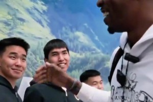 宿敌对决！新赛季的独行侠和湖人谁更强？
