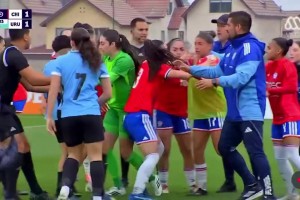 秒变格斗场！U20智利女足和乌拉圭女足爆发群殴