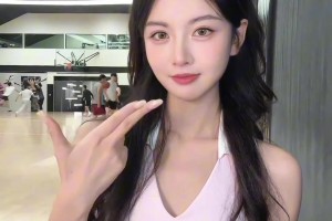 女主持辰辰：勇士签约压轴达成！新赛季在西部能排到哪啊？