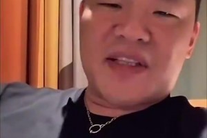 朱芳雨爆料：王哲林把我微信删了！大王在直播中回应：微信被盗了
