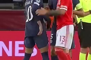 当年恩佐找内马尔握手遭拒绝，险些爆发冲突