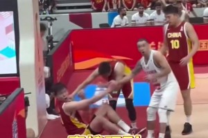 霍华德爆笑模仿秀：奥尼尔巴克利球爹信手拈来