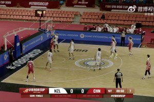 100-35碾压局伦纳德篮下强吃打进！轻松战胜白晶！
