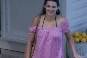 前女友詹娜也到场格里芬疑似举办婚礼派对！与现任甜蜜接吻！