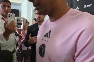 卡塞米罗谈梅西今天上场比赛：这就是他成为史上最伟大球员的原因
