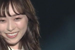 可爱甜妹！久保建英新婚妻子福原遥走秀你爱了吗？