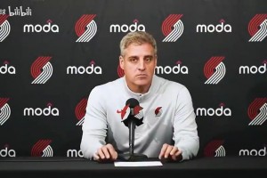 可惜今天没啥球权！开拓者主帅此前：杨瀚森一大优势是当进攻枢纽