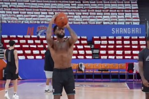 在NBA不算大块头的拉塞尔这身肌肉在CBA是什么水平？