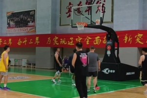 大姐，你老公打球确实厉害啊！公牛那边什么报价？