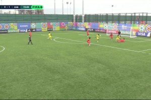 马来西亚队扳平！U15国足二点解围失误，马来西亚小将跟进破门